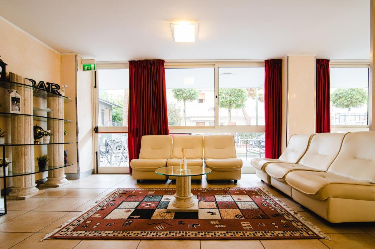 Unique Hotel Cesenatico Eksteriør bilde