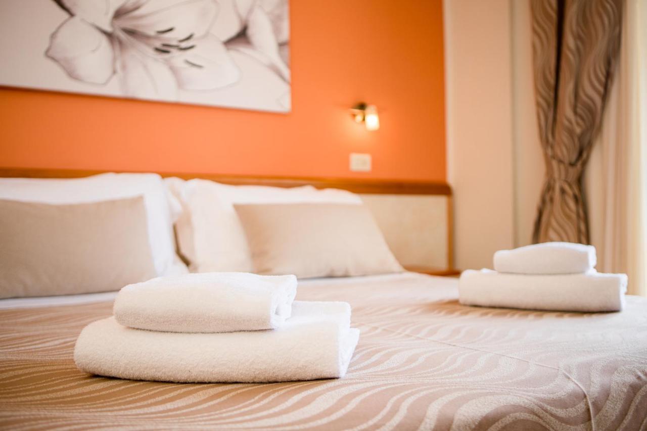 Unique Hotel Cesenatico Eksteriør bilde