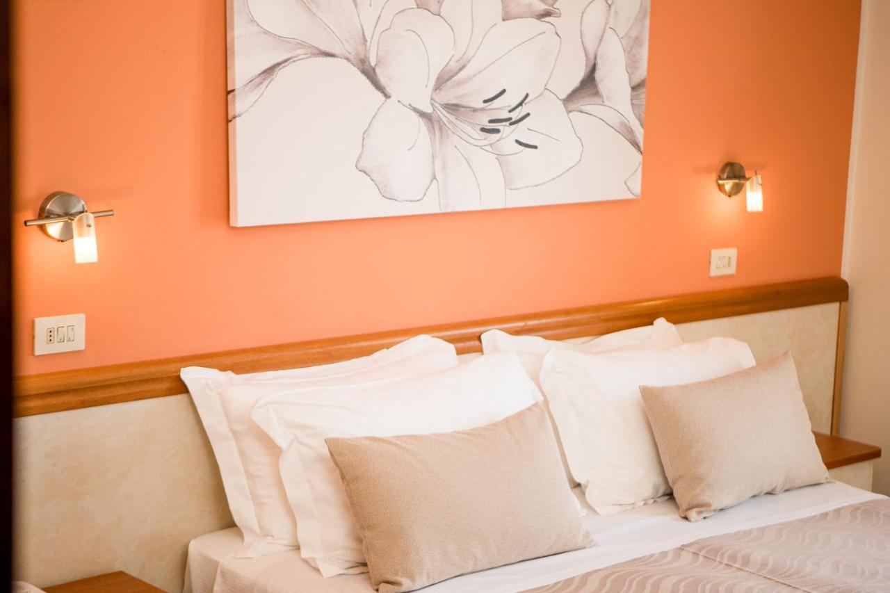 Unique Hotel Cesenatico Eksteriør bilde