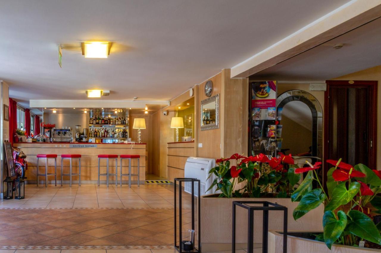 Unique Hotel Cesenatico Eksteriør bilde